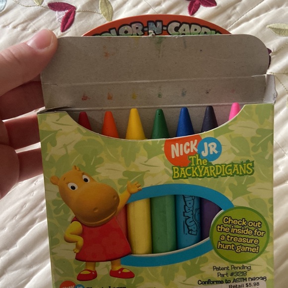 Backyardigans coloring book - Picture 4 of 4